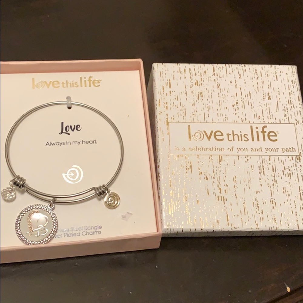 Bangle bracelet